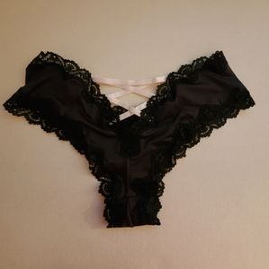 Victoria secret cheeky panties open back M New